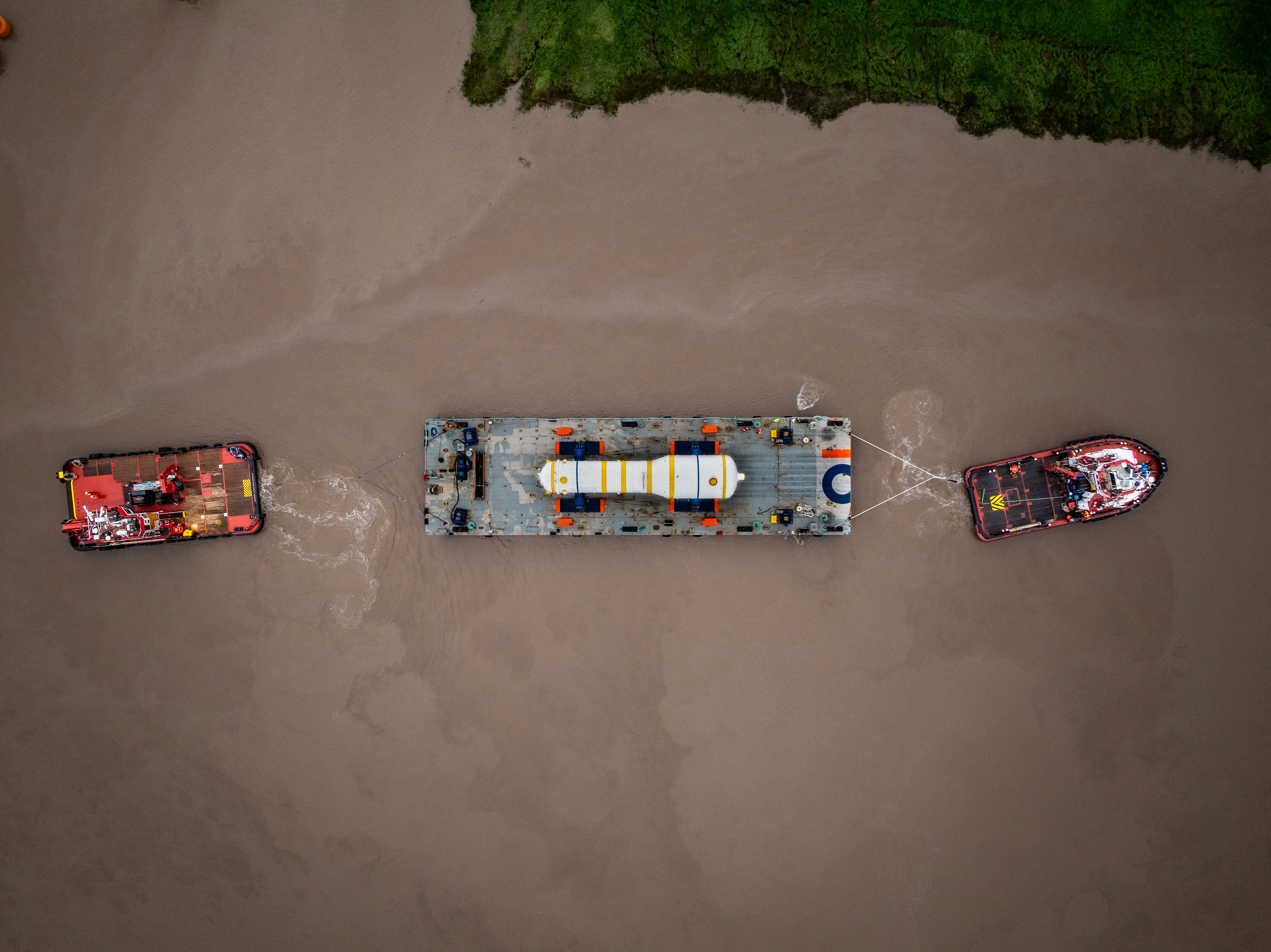 First Steam Generator travelling to Combwich Wharf