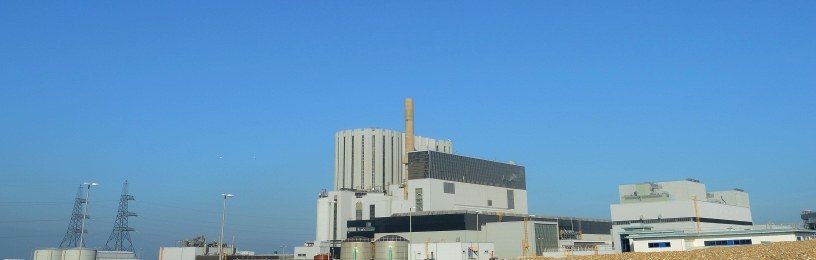 Dungeness B from the beach