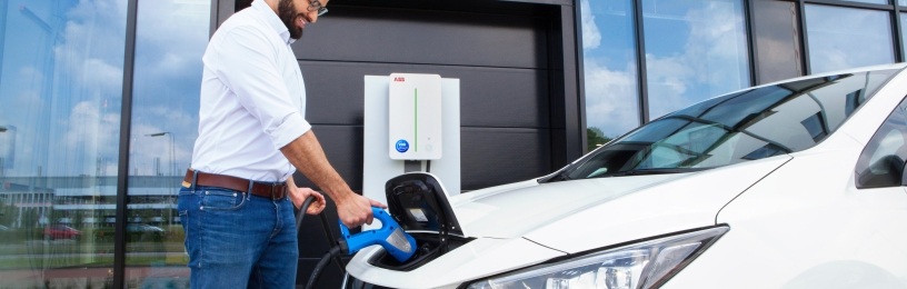 A new commercial charging service using vehicle-to-grid (V2G) technology in the UK
