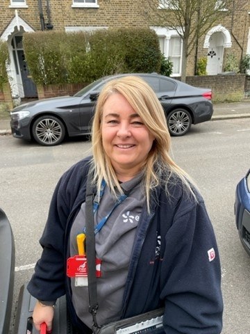 employee smart meter installer