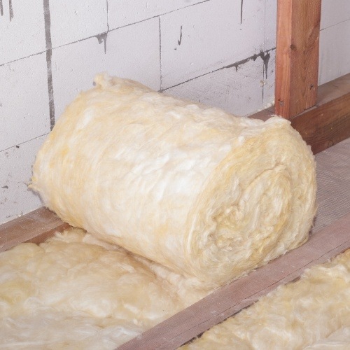 loft insulation roll between rafters
